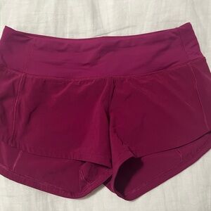 Lululemon speed up low rise lined shorts 2.5-